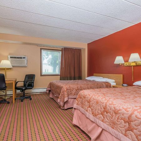 Super 8 By Wyndham Brooklyn Center/Mpls Exterior foto