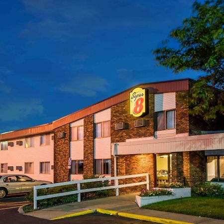 Super 8 By Wyndham Brooklyn Center/Mpls Exterior foto